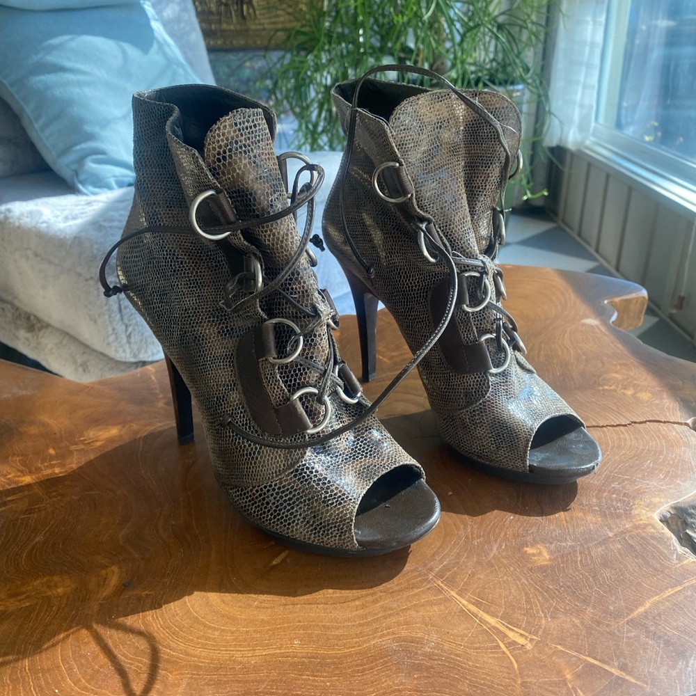 BCBGeneration heels